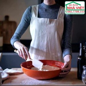 Alternative view of Bát sứ phục vụ siêu to 32cm 4.2L nhiều màu Le Creuset – hàng Đức