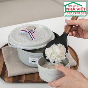Alternative view of Muôi xới cơm silicone chuôi gỗ 22cm Staub 40503-110-0
